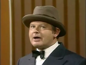The Benny Hill Show 1. sezon 2. bölüm görseli