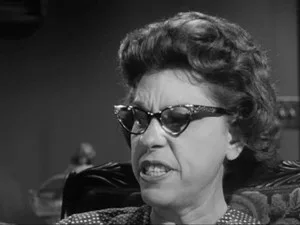 Alfred Hitchcock Sunar 5. sezon 33. bölüm görseli