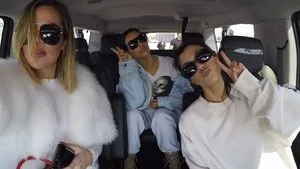 Keeping Up with the Kardashians 14. sezon 1. bölüm görseli