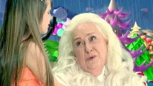Cuidado con el Ángel 1. sezon 31. bölüm görseli