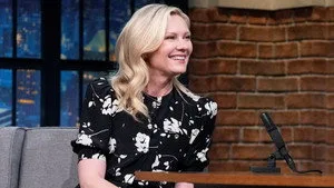 Late Night with Seth Meyers 13. sezon 9. bölüm görseli