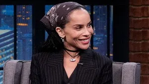 Late Night with Seth Meyers 12. sezon 128. bölüm görseli