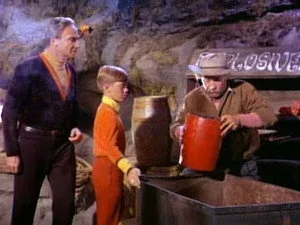 Lost in Space 2. sezon 1. bölüm görseli