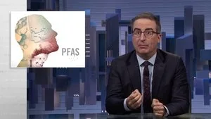 Last Week Tonight with John Oliver 8. sezon 25. bölüm görseli