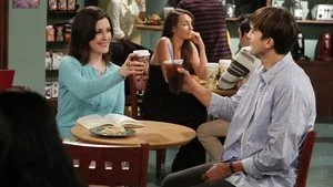 Two and a Half Men 10. sezon 5. bölüm görseli