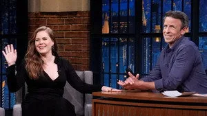 Late Night with Seth Meyers 13. sezon 106. bölüm görseli