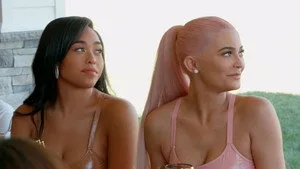 Keeping Up with the Kardashians 16. sezon 6. bölüm görseli