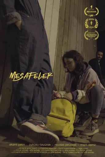 Mesafeler (2021) posteri