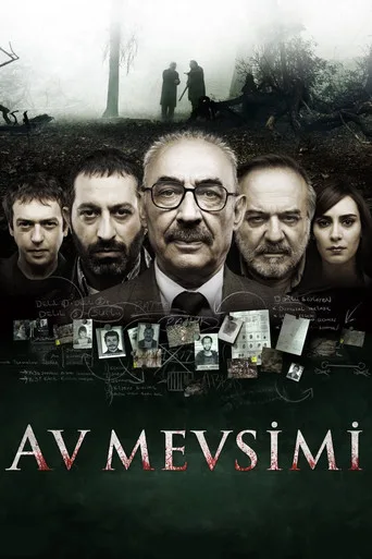 Av Mevsimi (2010) posteri