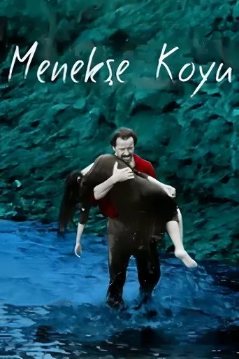 Menekşe Koyu (1991) posteri