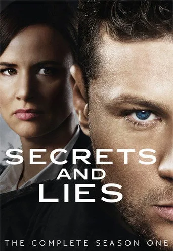 Secrets & Lies 1. sezon posteri