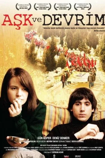 Aşk ve Devrim (2011) posteri