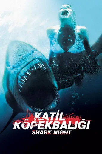 Katil Köpek Balığı (2011) posteri