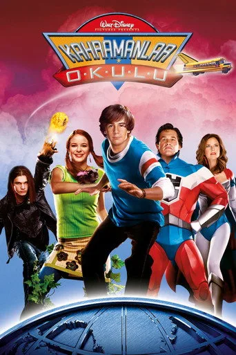 Kahramanlar Okulu (2005) posteri