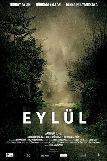 Eylül (2011) posteri