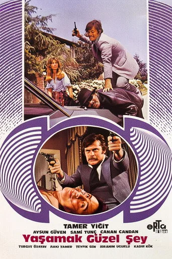 Yaşamak Güzel Şey (1977) posteri