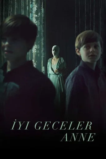 İyi Geceler Anne (2022) posteri