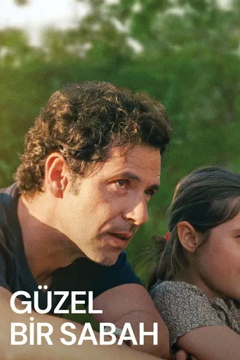 Güzel Bir Sabah (2022) posteri