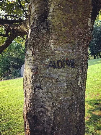 Alone (2018) posteri