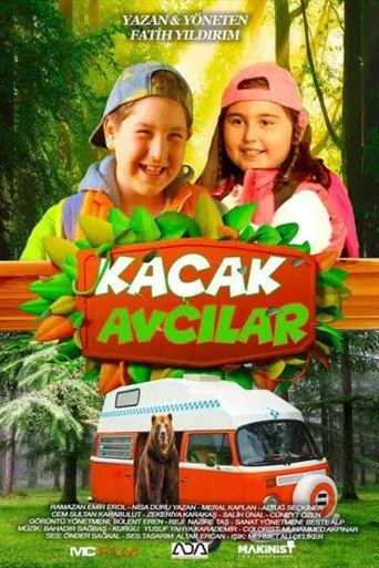 Kaçak Avcılar (2023) posteri