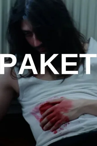 Paket (2023) posteri