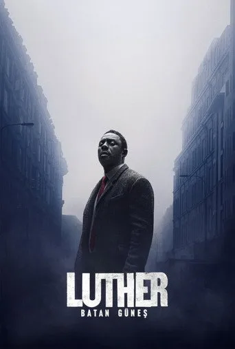 Luther: Batan Güneş (2023) posteri