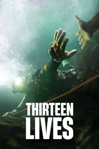 On Üç Yaşam (2022) posteri
