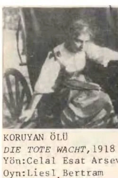 Koruyan Ölü film posteri
